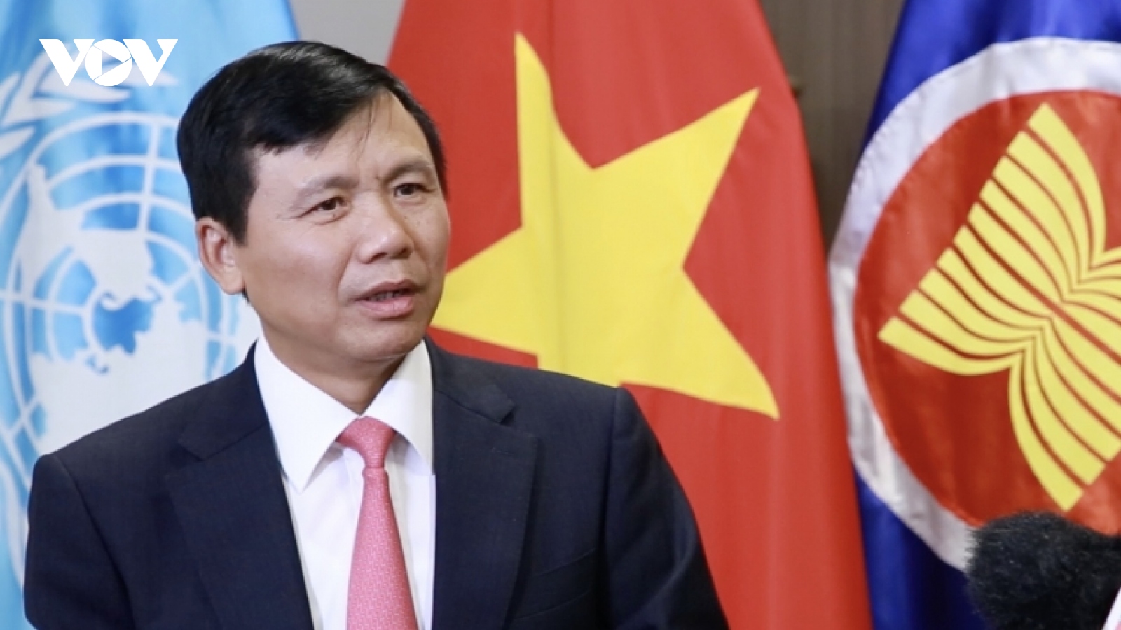 Vietnam shows concern about use of force in international relations